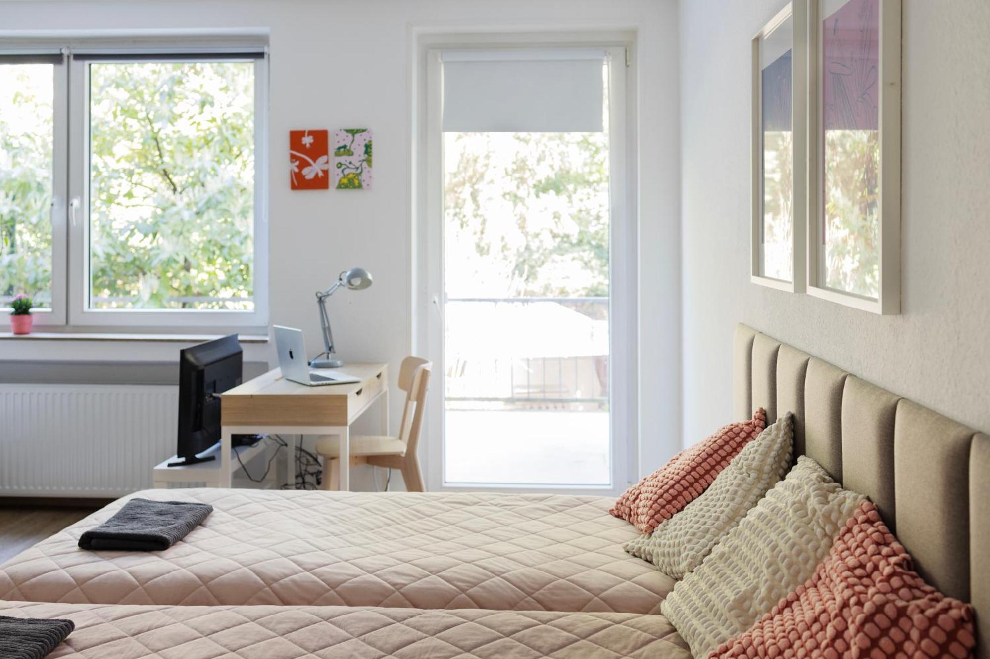 Central Apartment With Terrace And A Free Parking Duisburg Exterior foto